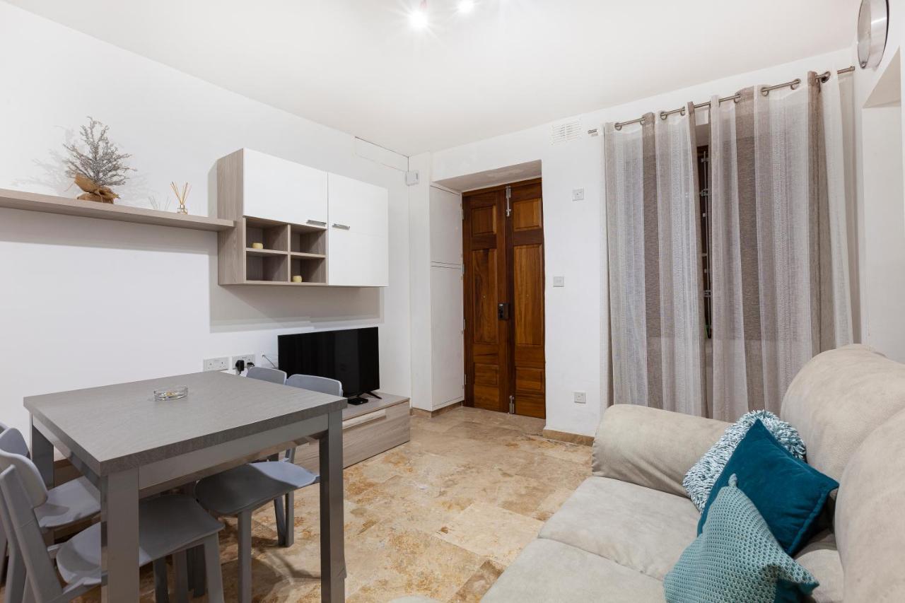 Designer Home With Comfy Sofa In Central Valletta By 360 Estates מראה חיצוני תמונה